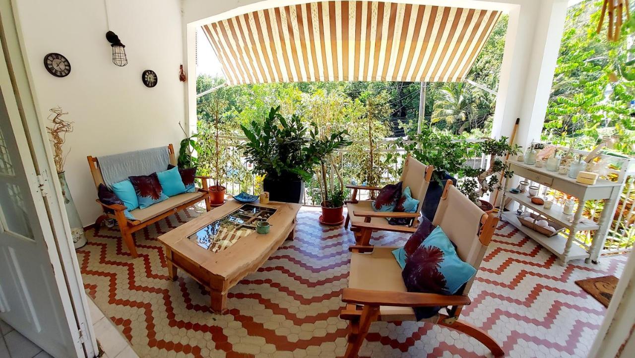 Bed and Breakfast Grande Anse - Les Cocotiers Труа-Ривьер Экстерьер фото